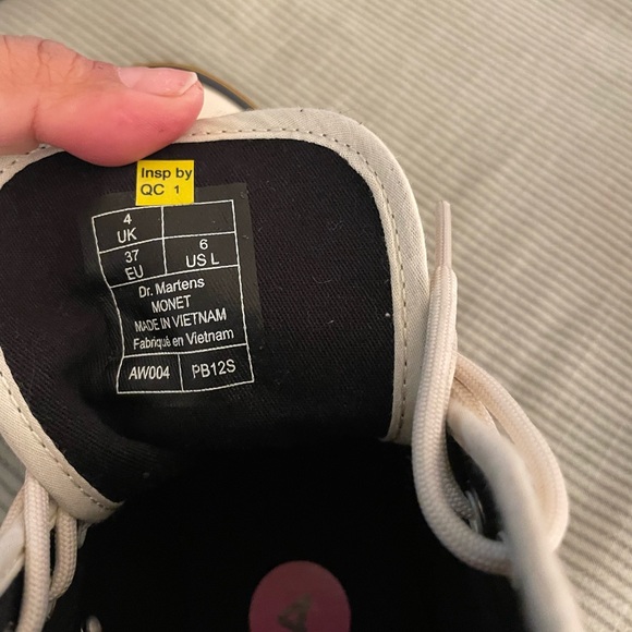 Dr. Marten canvas high top shoes - Picture 3 of 4